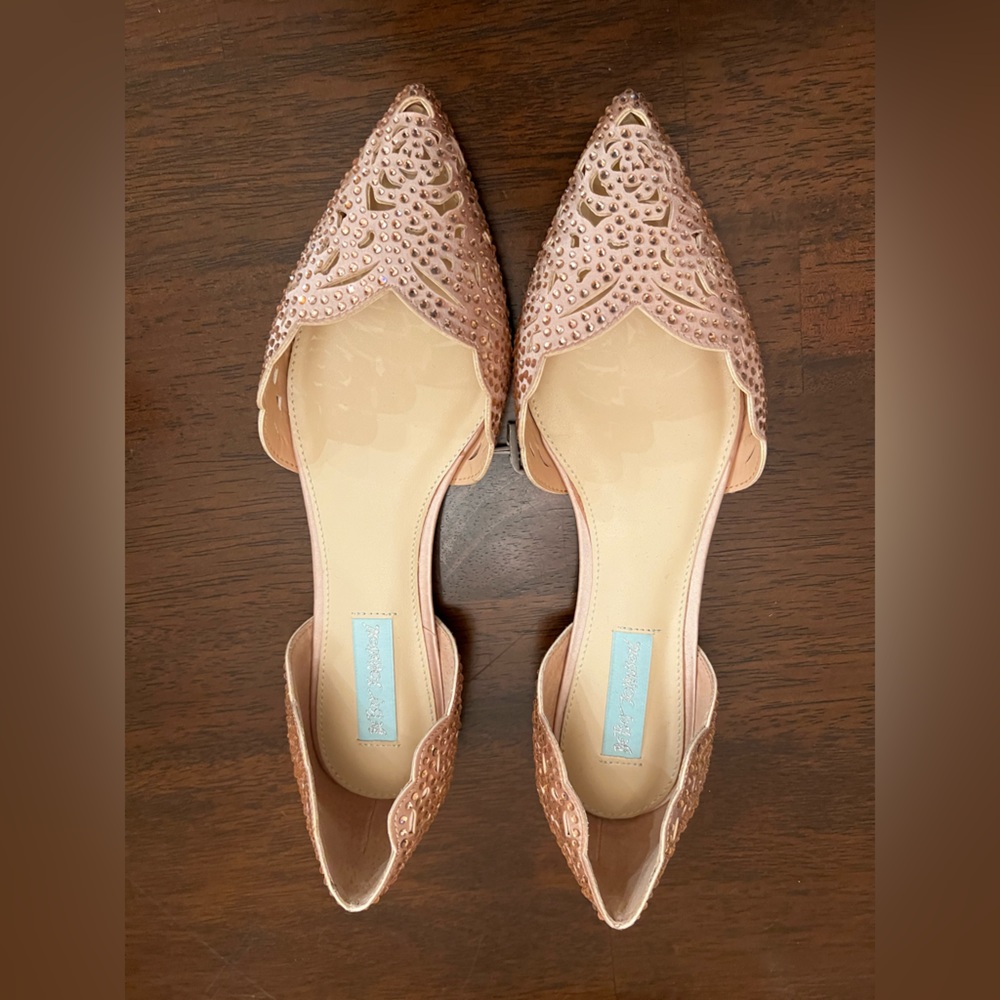 Blue by Betsey Johnson Lucy Blush Satin NIB